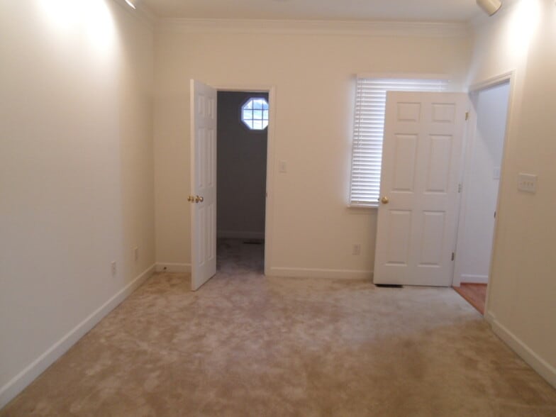 1st Floor Bedroom - 5320 Goldenglow Way
