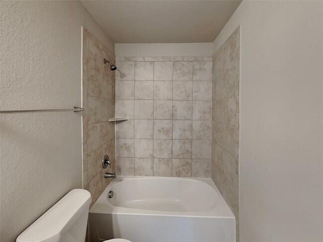 Building Photo - 7335 Winter Song Dr