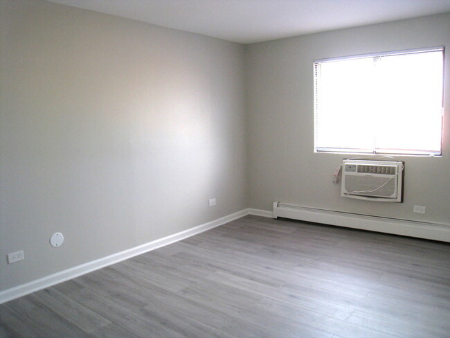 Building Photo - 919 S McKinley Ave