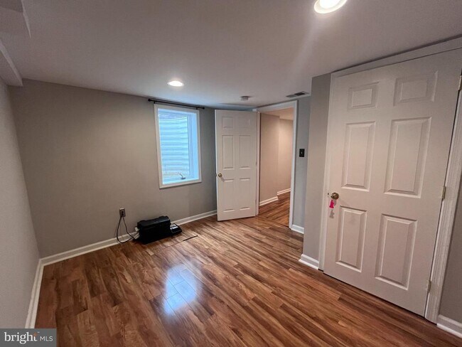 Building Photo - 7021 Hickory Hill Rd