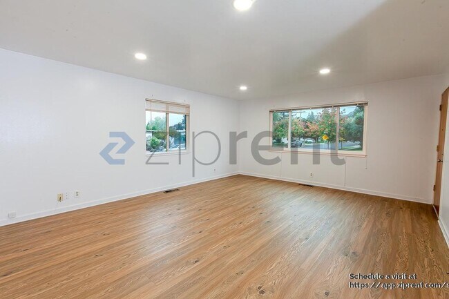 Building Photo - 3040 Blane Way