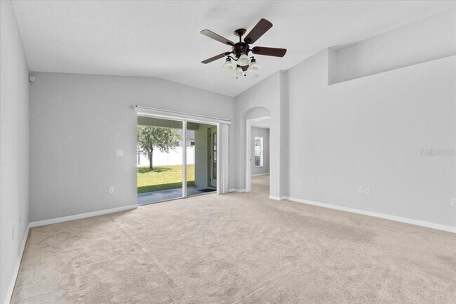 Building Photo - 3961 Hampton Hills Dr