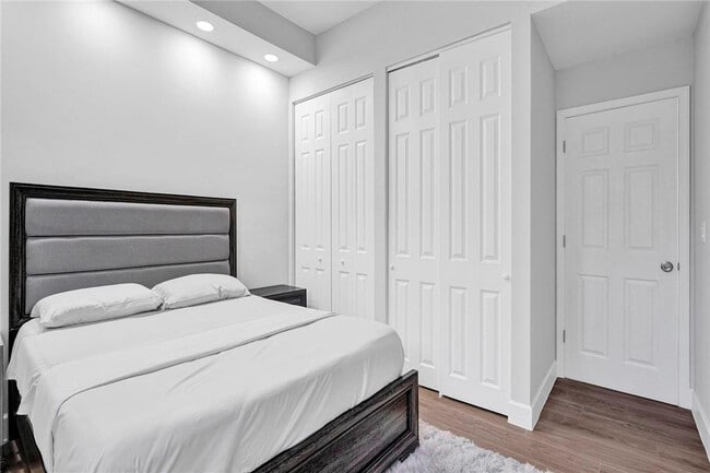 Building Photo - 7484 La Paz Blvd