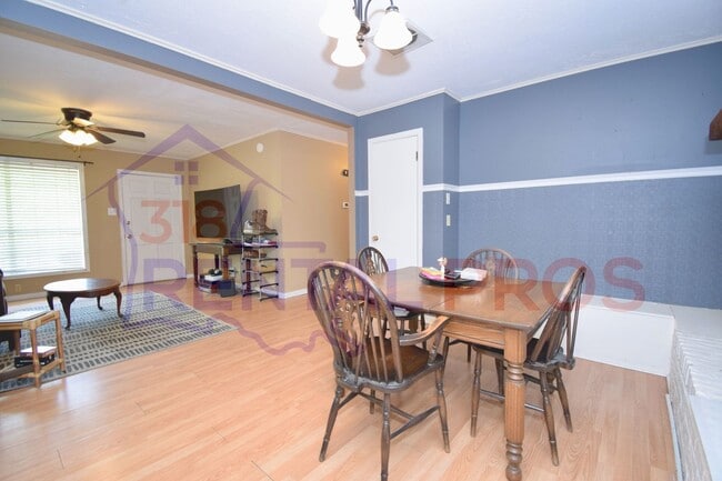 Building Photo - 3 Bed 2 Bath Home in Ruston!