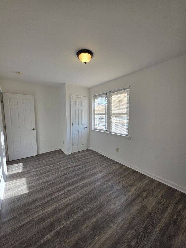 Building Photo - Just Renovated! Charming 3-Bedroom Home in Southwest Philly