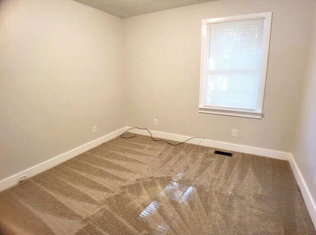 Building Photo - STOWE107