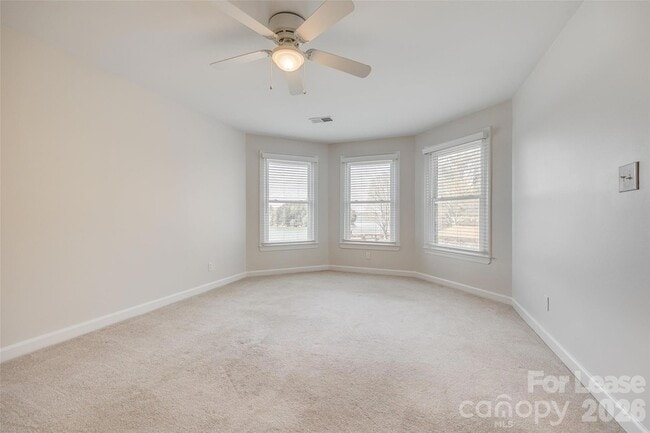 Building Photo - 13822 Queens Harbor Rd