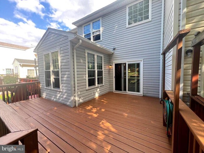 Building Photo - 13939 Bailiwick Terrace