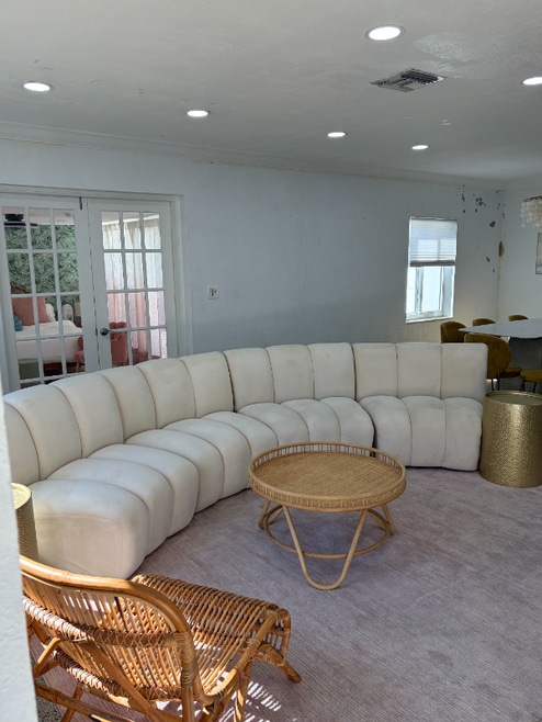 Building Photo - 305 NE 27th St