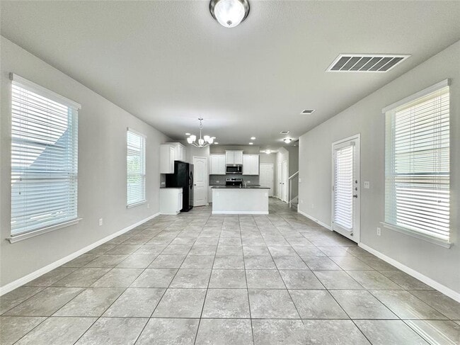 Building Photo - 308 Craters of the Moon Blvd