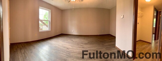 Building Photo - 539 Collier Ln