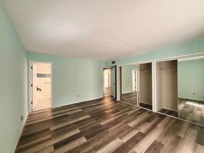 Building Photo - You Will LOVE this Ground Floor 2 Bedroom - Water Included (55+ Community)