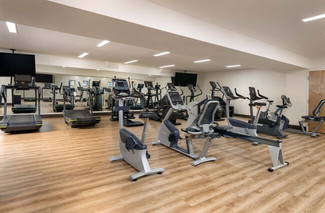 Building Photo - 4600 Vail Racquet Club Dr
