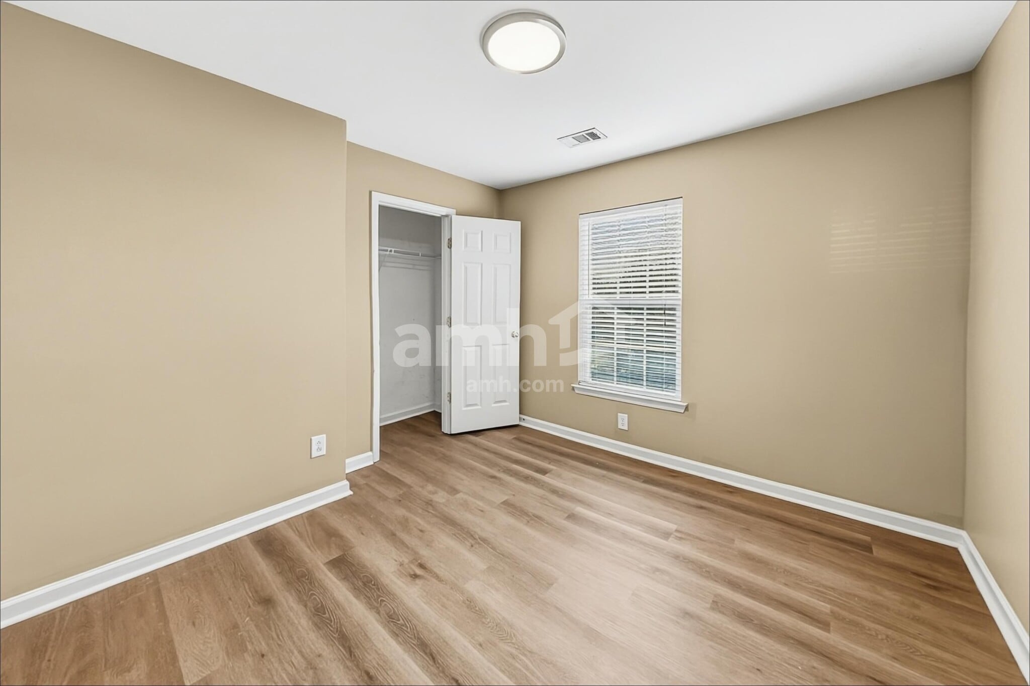Building Photo - 2251 Monthemer Cv