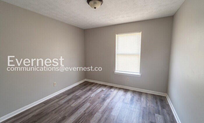 Building Photo - 3828 Landgraf Cove