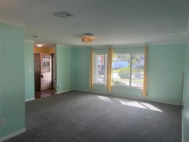 Building Photo - 10845 Del Prado Dr E