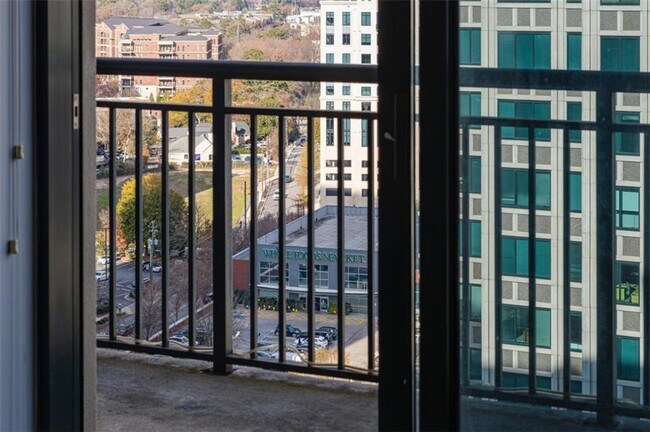 Building Photo - 3040 Peachtree Rd