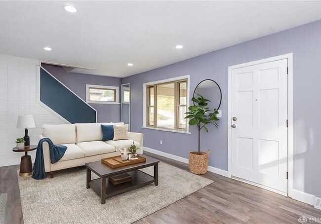 Building Photo - Welcome to 8519 Meeker Rd in Dayton!