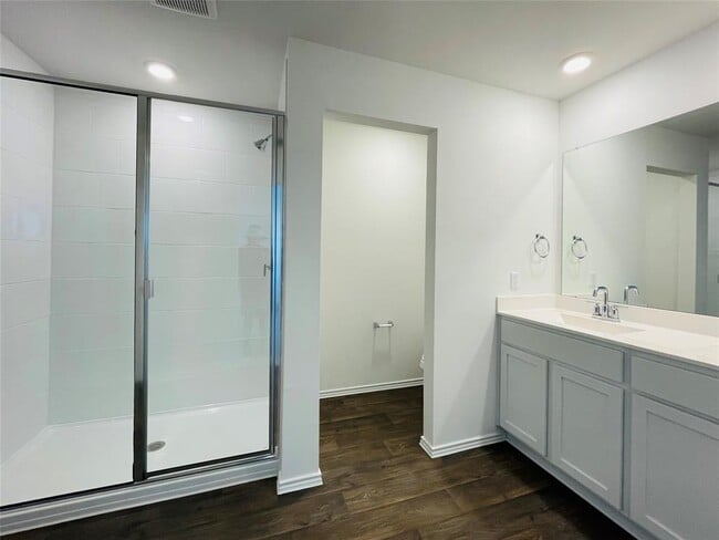 Building Photo - 18508-A High Flyer Way