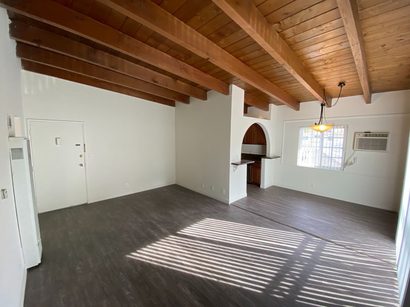 Building Photo - 3728 S Bentley Ave