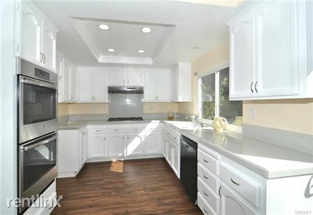 Building Photo - 7252 Elmsbury Ln