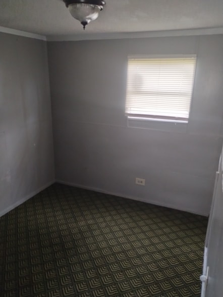 Building Photo - 153 NW Deer Run Gln