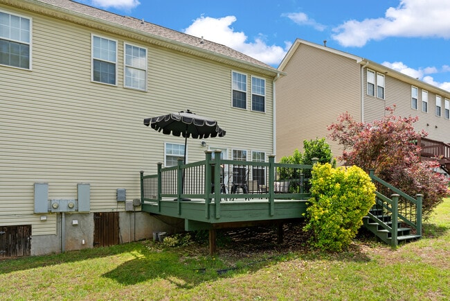Building Photo - 126 Ridge Bluff Rd