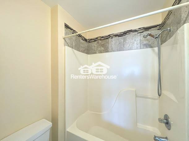 Building Photo - 6212 Heather Glen Dr