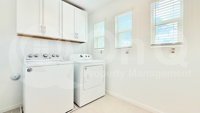 Building Photo - 40414 W Sunland Dr