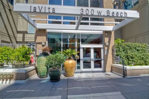 Building Photo - San Diego- Downtown- La Vita – Little Italy Condo- Split Level Style New Year Move In Special