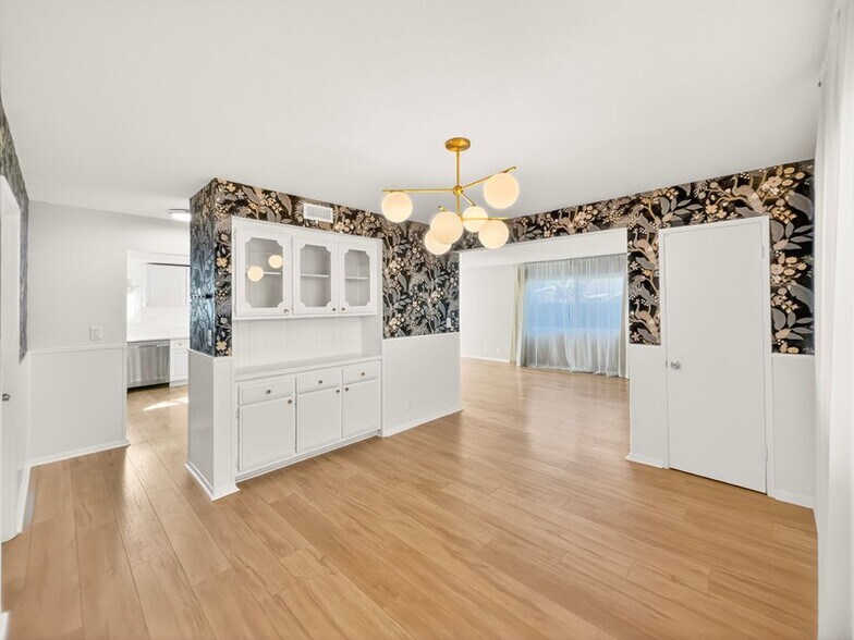 Building Photo - 13626 Cerise Ave