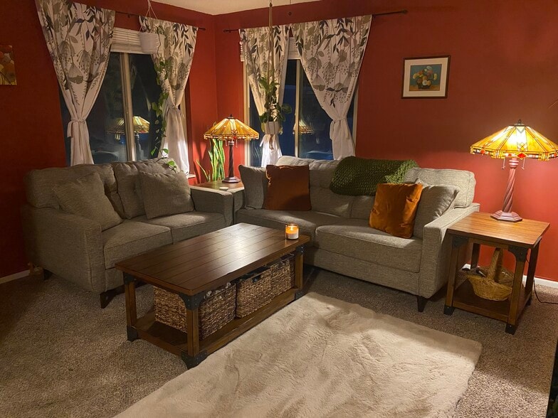 Building Photo - 7944 Chase Cir