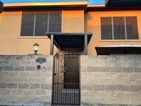 Building Photo - 1609 Saldana Ave