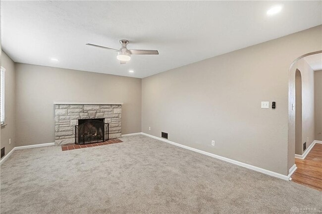 Building Photo - 318 E Central Ave