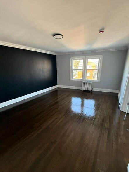 Building Photo - 216 Orange Ave