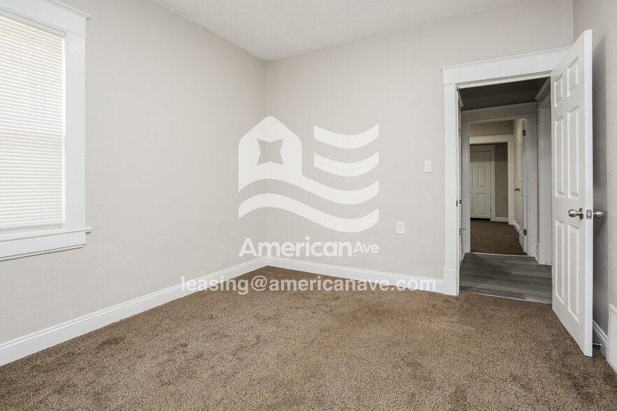 Building Photo - 2737 Bales Ave