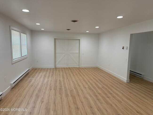 Building Photo - 12 Juniper Ln