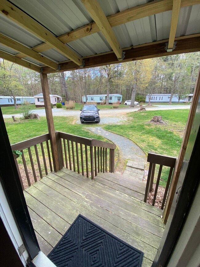 Building Photo - 417 Ranch Rd