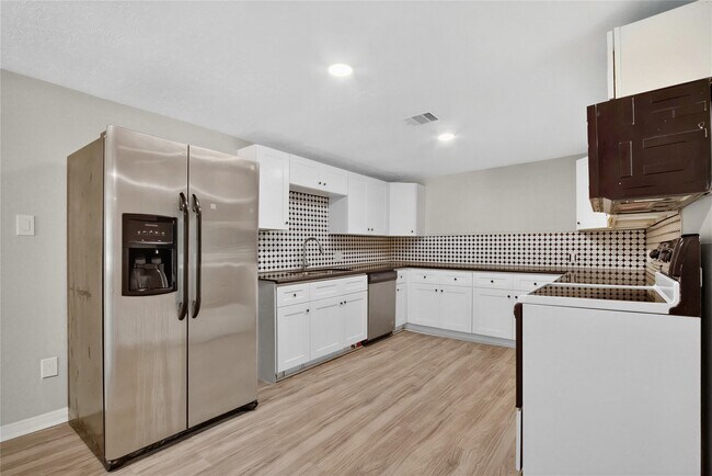Building Photo - 5110 FM1765