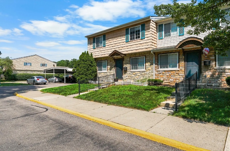Building Photo - 16435 Terrace Village Dr
