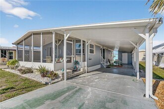 Building Photo - 125 Kim Dr