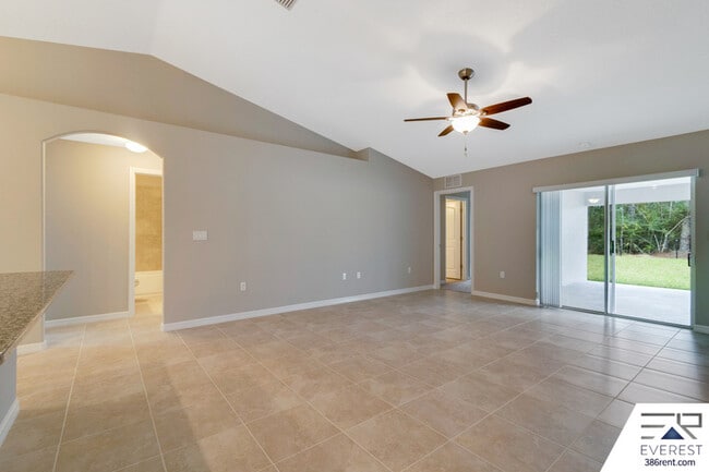 Building Photo - 53 Selma Trail