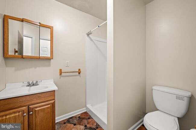Building Photo - 1216 S 45th St