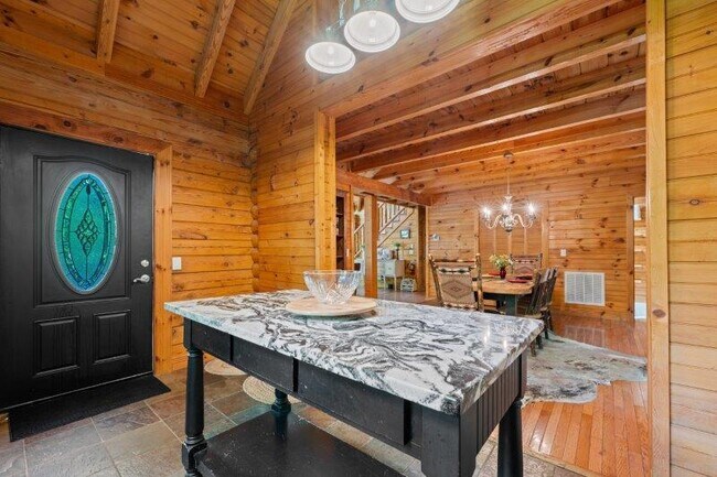 Building Photo - 49 Dandelion Ln