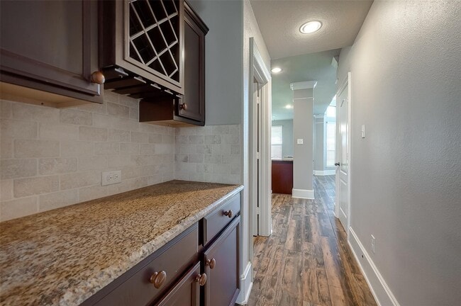 Building Photo - 26406 Planters Heath Dr