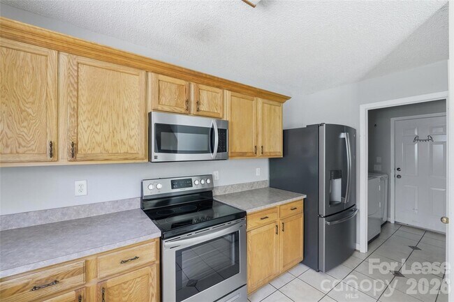 Building Photo - 3000 Brookchase Blvd