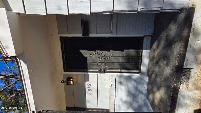 Building Photo - 512 Woodward Ave