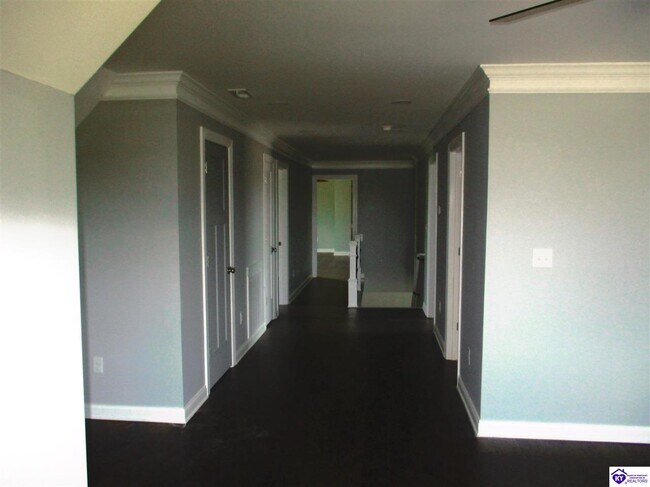 Building Photo - 130 Diamond Ct