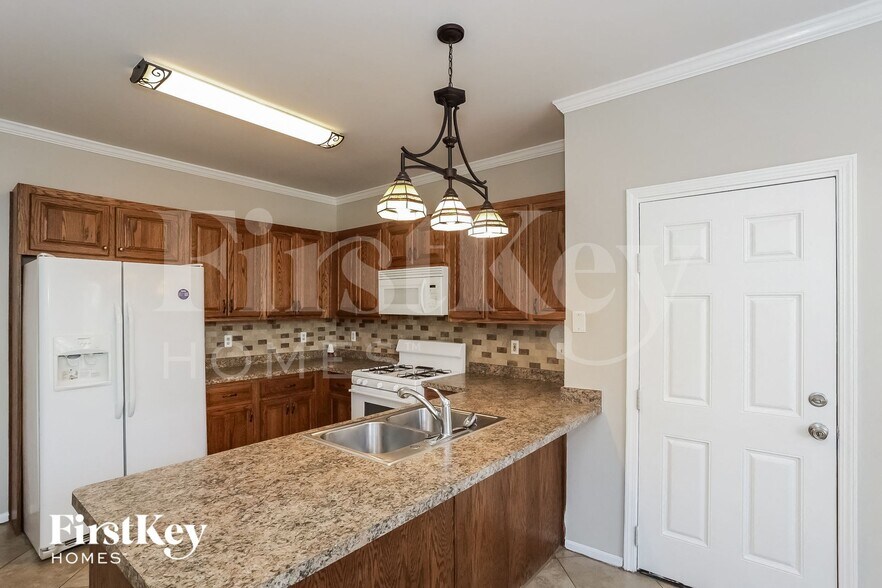 Building Photo - 3888 Brookgreen Point