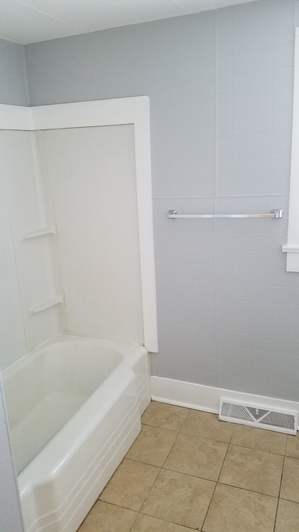 Building Photo - 570 McGlamery Rd